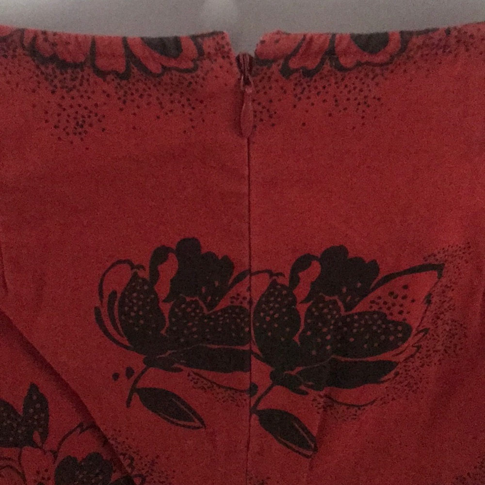 Ann Taylor Loft pencil skirt - Picture 4 of 8